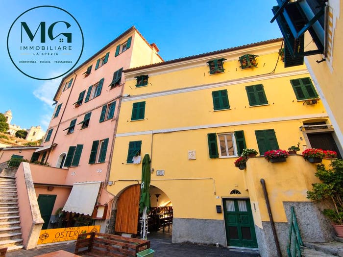 Appartamento quadrilocale in vendita in Fezzano, Portovenere