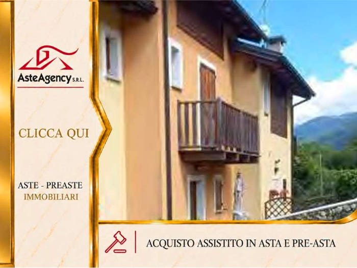 Casa trilocale in vendita in Via Luviera snc, Castello dell'Acqua