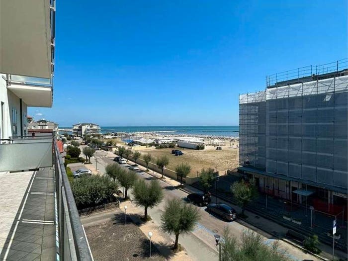 Appartamento con 5 locali in vendita in Viale Romagna, Lido di Savio Lido di Classe, Ravenna