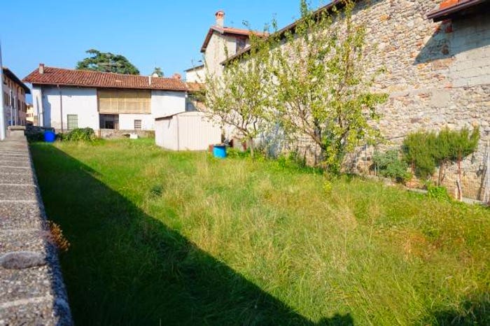 Casa quadrilocale in vendita in Via Libertà, Scano Al Brembo, Valbrembo