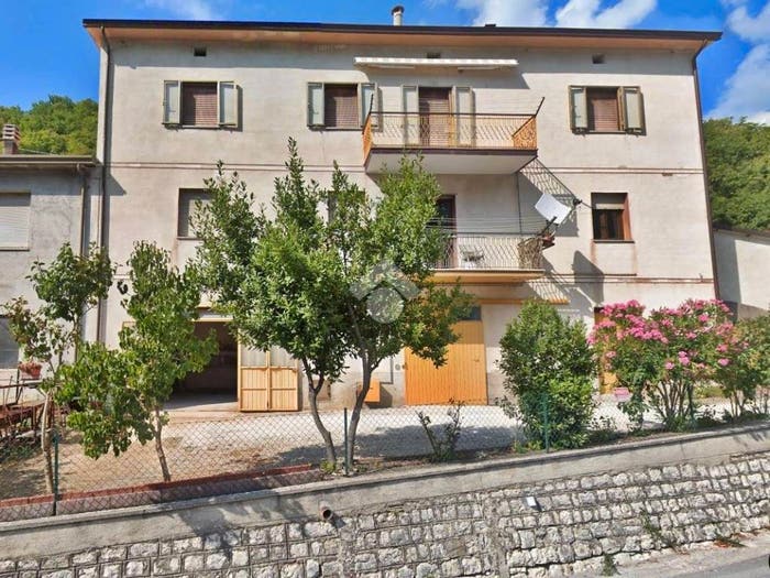 Appartamento trilocale in vendita in Località Bagnara, Bagnara, Nocera Umbra