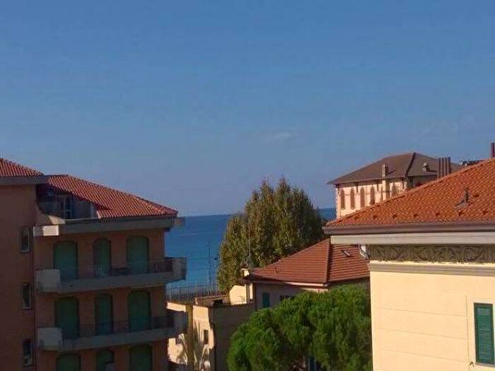 Appartamento bilocale in vendita in Via Giulio Cesare, Piani di Borghetto Ospedale, Bordighera