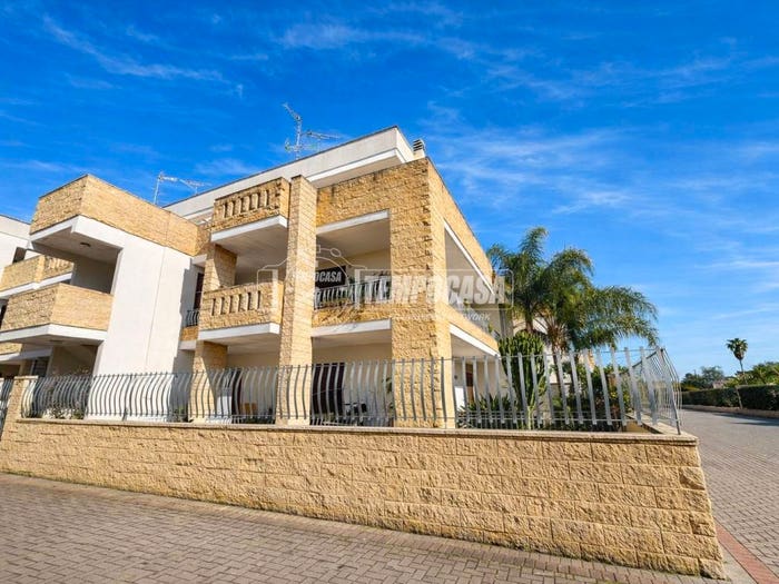 Casa quadrilocale in vendita in Via Vecchia di San Pietro in Lama, Poligono Via San Cesario, Lecce