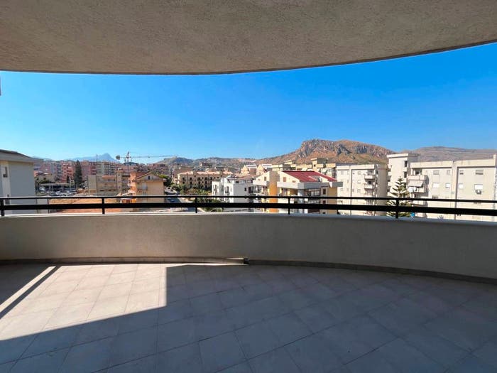 Appartamento con 5 locali in vendita in Via Monaco, Centro, Bagheria