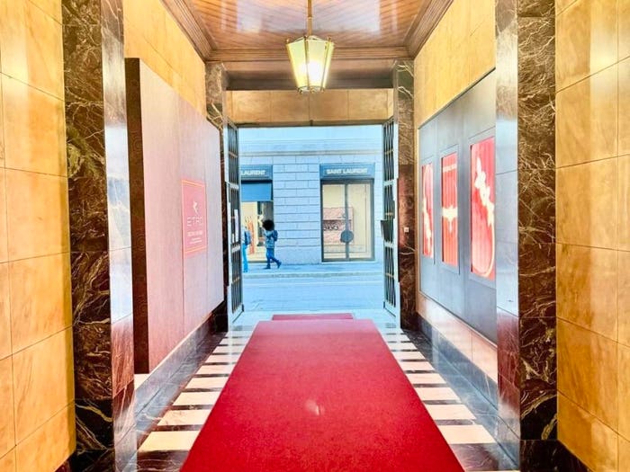 Appartamento con 6 locali in vendita in Via Montenapoleone, Scala Manzoni, Milano