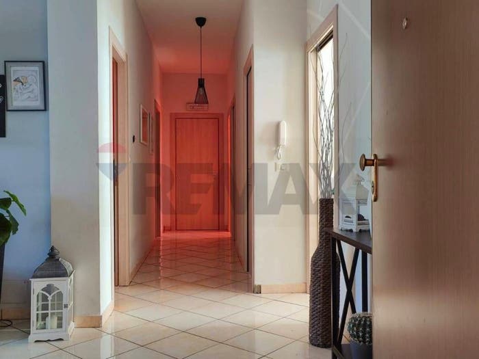 Appartamento con 5 locali in vendita in Villaggio S Antonio, Camporotondo Etneo