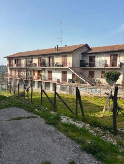 Appartamento trilocale in vendita in Via Rimembranze, Centro, Amelia