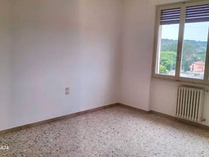 Appartamento con 5 locali in vendita in Via Ammiraglio Burzagli No Number, Città, Montevarchi