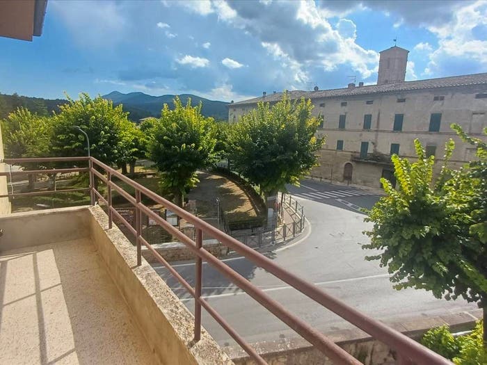 Appartamento trilocale in vendita in Centro, Sarteano