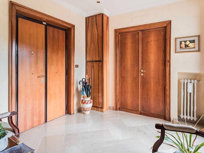 Appartamento con 5 locali in vendita in Via Prisciano, Balduina, Roma
