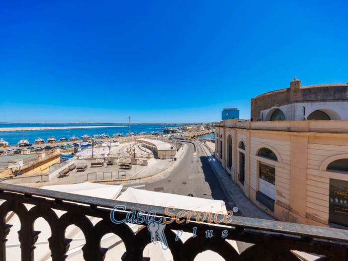 Appartamento trilocale in vendita in Riviera Cristoforo Colombo, Centro Storico, Gallipoli