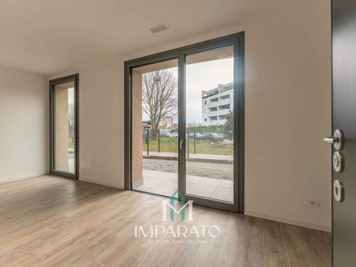 Appartamento bilocale in vendita in Via Alessandro Litta Modignani, Comasina, Milano