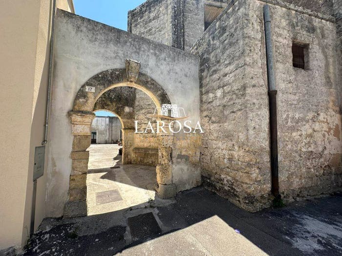 Casa con 6 locali in vendita in Via Giuseppe Grassi, Castri di Lecce