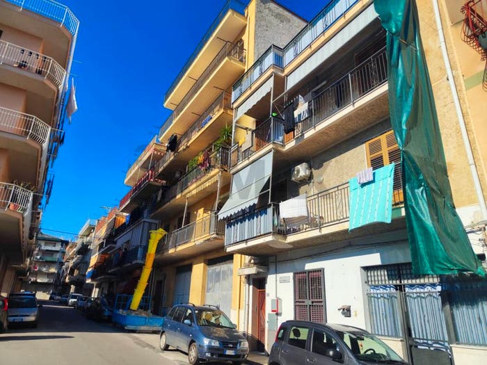 Appartamento con 6 locali in vendita in Via Benedetto Croce, Centro, Bagheria