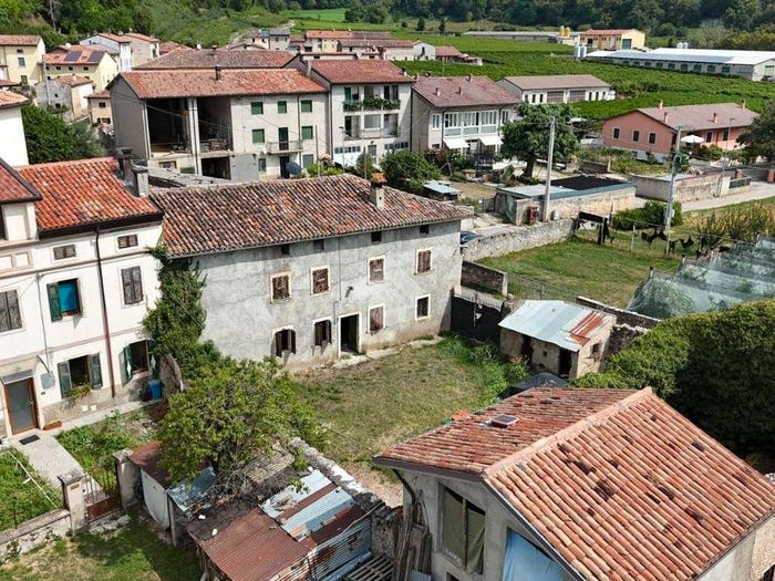 Casa con 6 locali in vendita in Via Fermo Sisto Zerbato, Cogollo, Tregnago