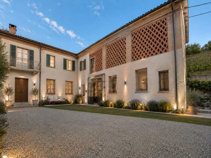Casa con 6 locali in vendita in Regione Santa Libera, Canelli