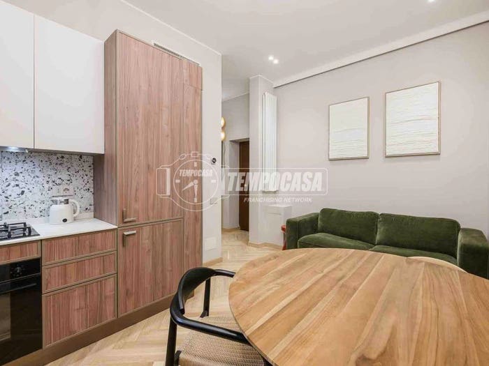 Appartamento bilocale in vendita in Via Tonale, Centrale, Milano