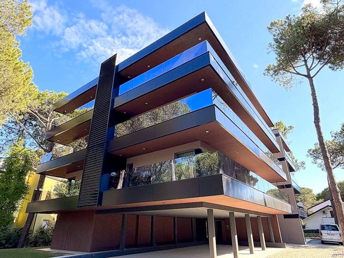 Appartamento quadrilocale in vendita in Via dei Pini, Centro, Lignano Sabbiadoro