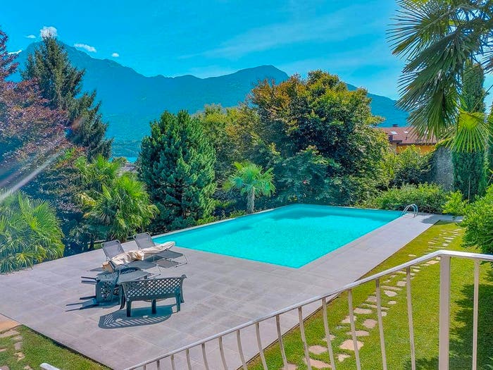 Casa con 6 locali in vendita in Via Paradiso, Centro, Domaso