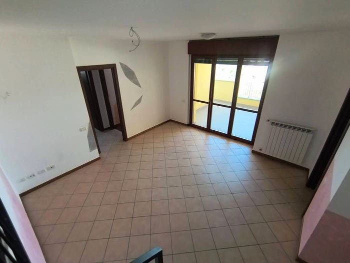 Appartamento con 6 locali in vendita in Via Ceredo, Centro, Borgomanero