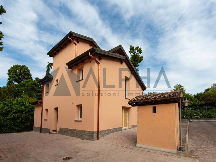Casa quadrilocale in vendita in Via Modena, Settecani, Castelvetro di Modena