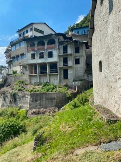 Casa con 6 locali in vendita in Premana
