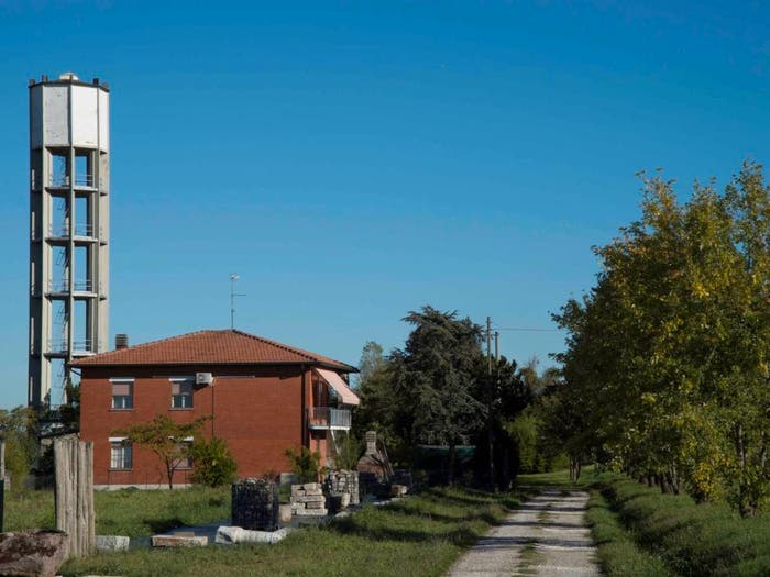 Casa con 6 locali in vendita in Sasso Morelli Sesto Imolese, Imola