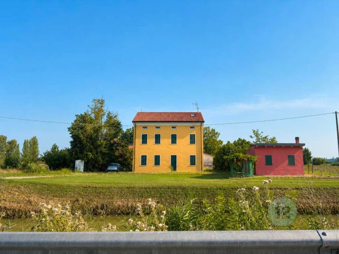 Casa trilocale in vendita in Via Suore Redena, Mirandola