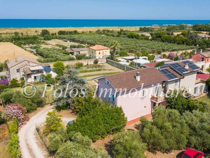 Casa con 6 locali in vendita in Contrada Marina Palmense, Salvano, Fermo