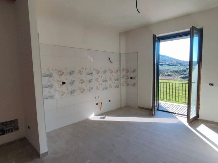 Appartamento bilocale in vendita in Via Sannitica, Valle di Maddaloni