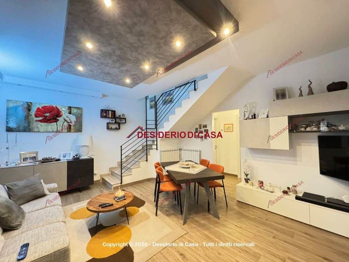 Casa quadrilocale in vendita in Via Chiesazza Sperone, Torre Colonna Sperone, Altavilla Milicia