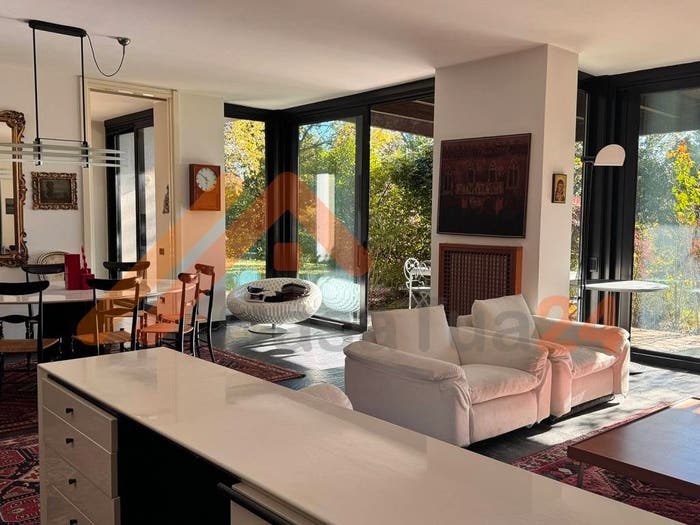 Casa con 6 locali in vendita in Strada Privata del Cavalluccio, Centro, Carimate