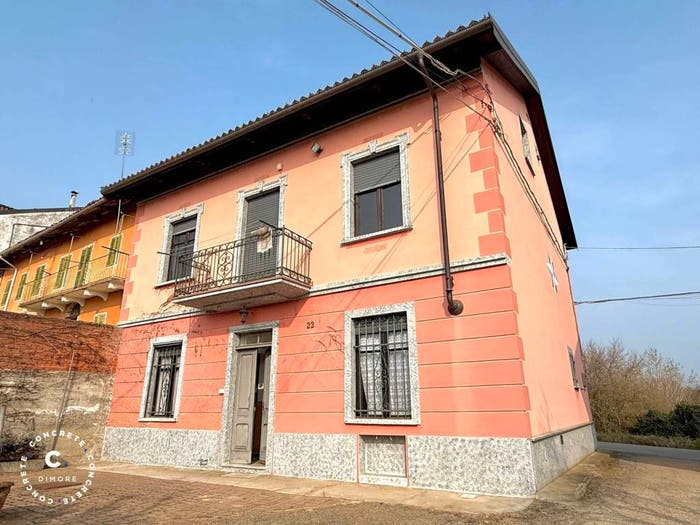 Casa con 6 locali in vendita in Via Valmezzana, Cortazzone