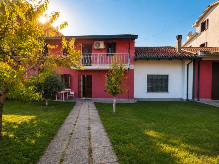 Casa con 6 locali in vendita in Via Venezia, Centro, Ceggia