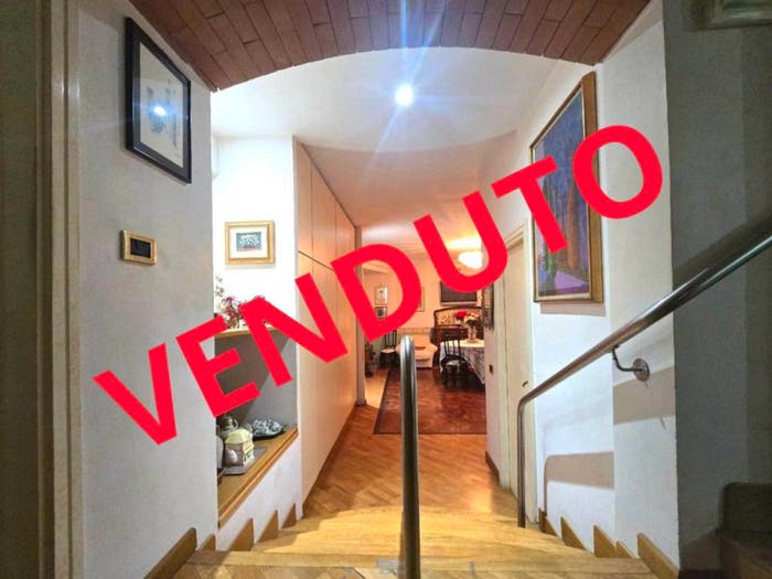 Appartamento quadrilocale in vendita in Via Rodolfo Falvo, Vomero, Napoli