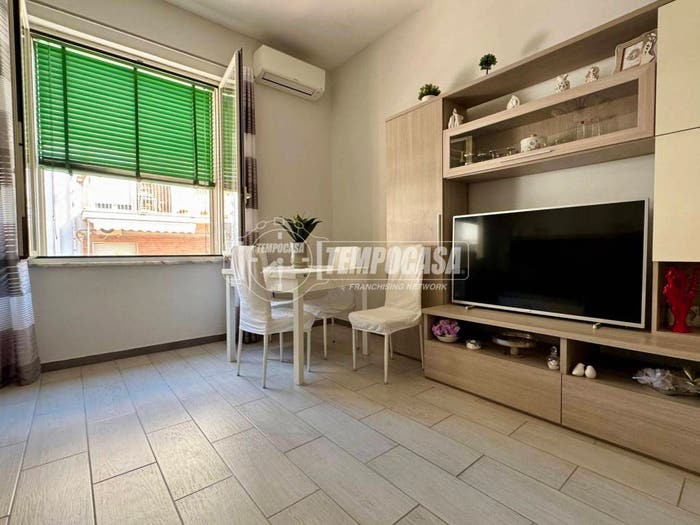 Appartamento bilocale in vendita in Via Diocleziano, Fuorigrotta, Napoli