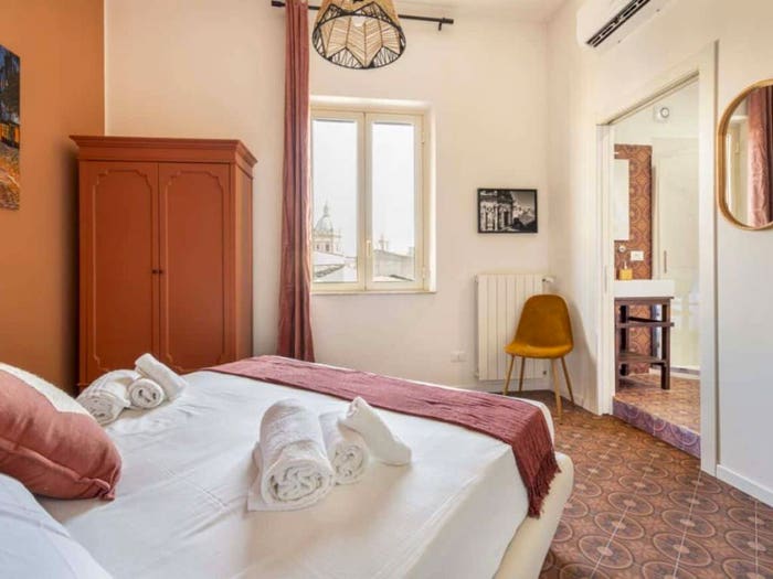 Appartamento trilocale in affitto in Via Angelo Musco, Cassaro, Palermo