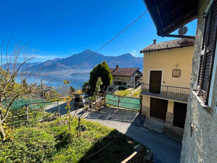 Casa bilocale in vendita in Località Segna, Gravedona ed Uniti