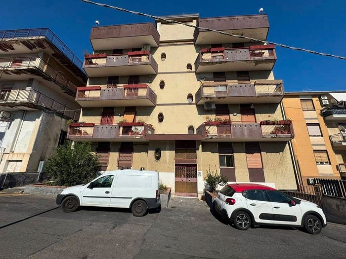 Appartamento quadrilocale in vendita in Via Tiziano, Centro, Gravina di Catania