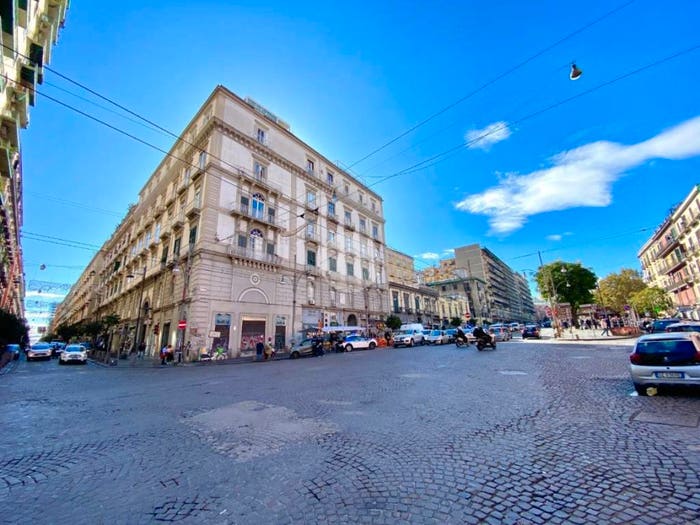 Appartamento quadrilocale in vendita in Via Foria, Sanità, Napoli
