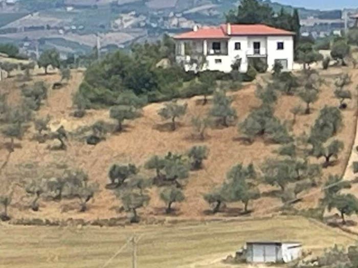 Casa con 6 locali in vendita in Via Belvedere, Collecorvino