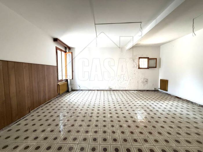 Appartamento trilocale in vendita in Via Giuseppe Garibaldi, Centro, Monselice