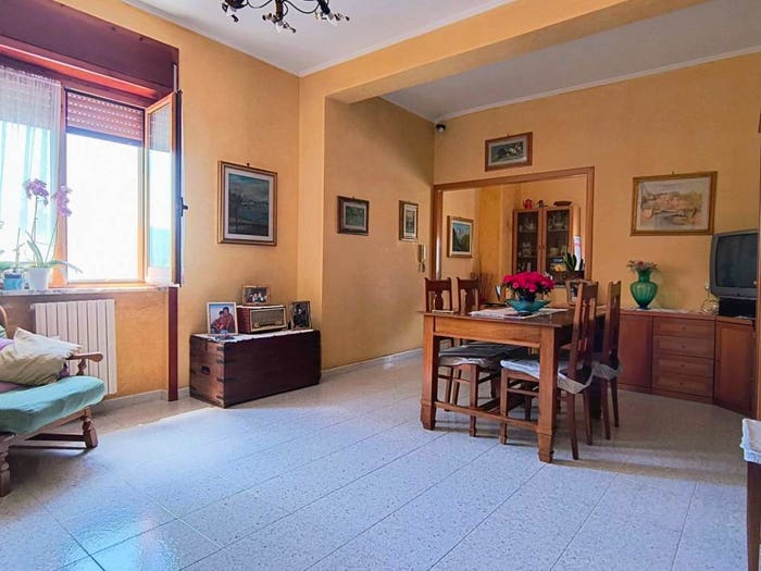 Appartamento trilocale in vendita in Via Gaetano Andria, Mercato, Giffoni Valle Piana