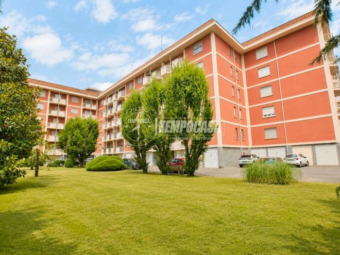 Appartamento trilocale in vendita in Largo Oliaro Bartolomeo, Sant'Antonio, Novara