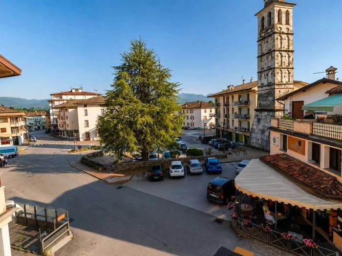 Appartamento con 6 locali in vendita in PIAZZA DELLA VITTORIA, Centro, Sedico