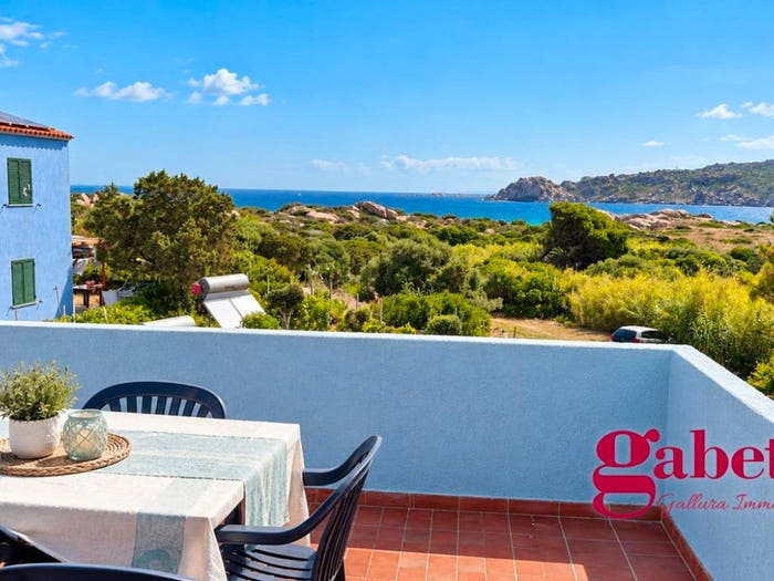 Casa con 6 locali in vendita in Via Pultusinu Capo Testa snc, Capo Testa, Santa Teresa Gallura