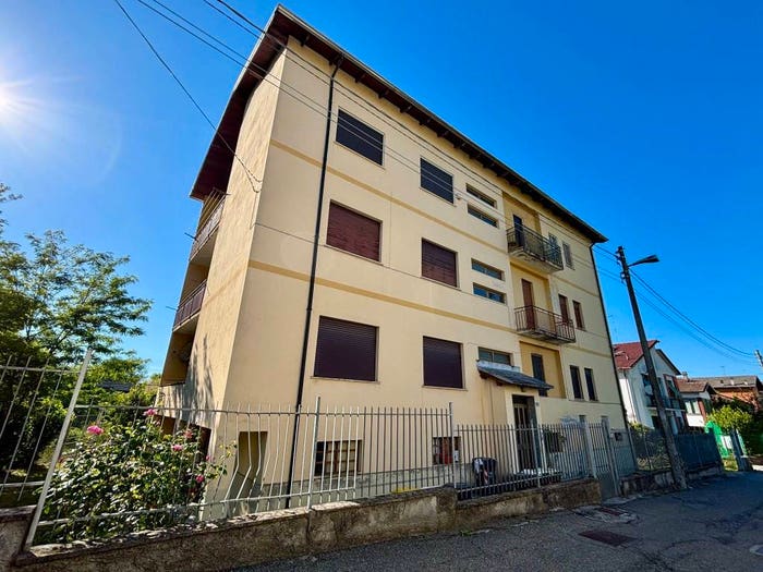 Appartamento quadrilocale in vendita in Via Papa Giovanni XXIII, Centro, Cassano Spinola