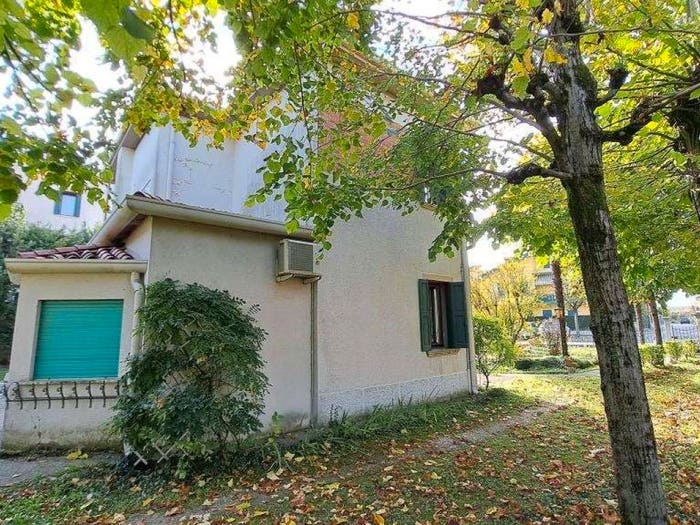 Casa con 6 locali in vendita in Maerne, Martellago