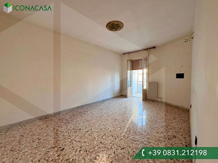 Appartamento trilocale in vendita in Via Viterbo, Ostuni
