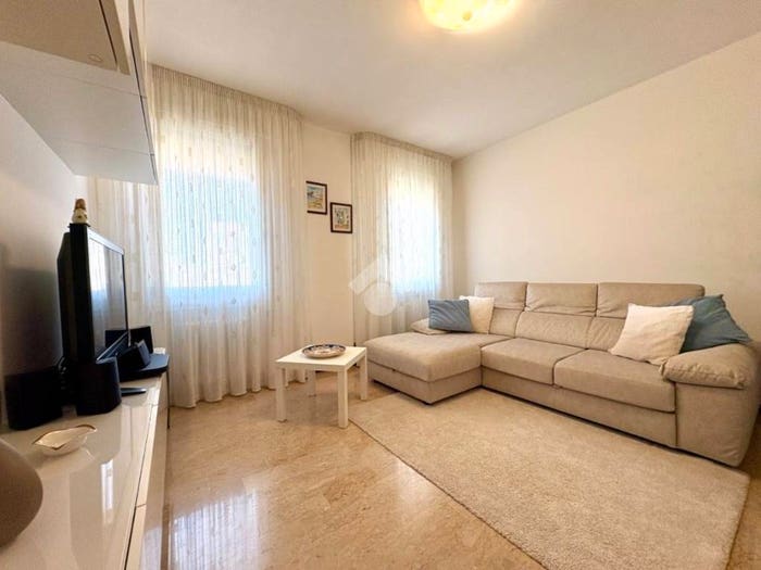 Appartamento quadrilocale in vendita in Via salboro, Salboro, Padova